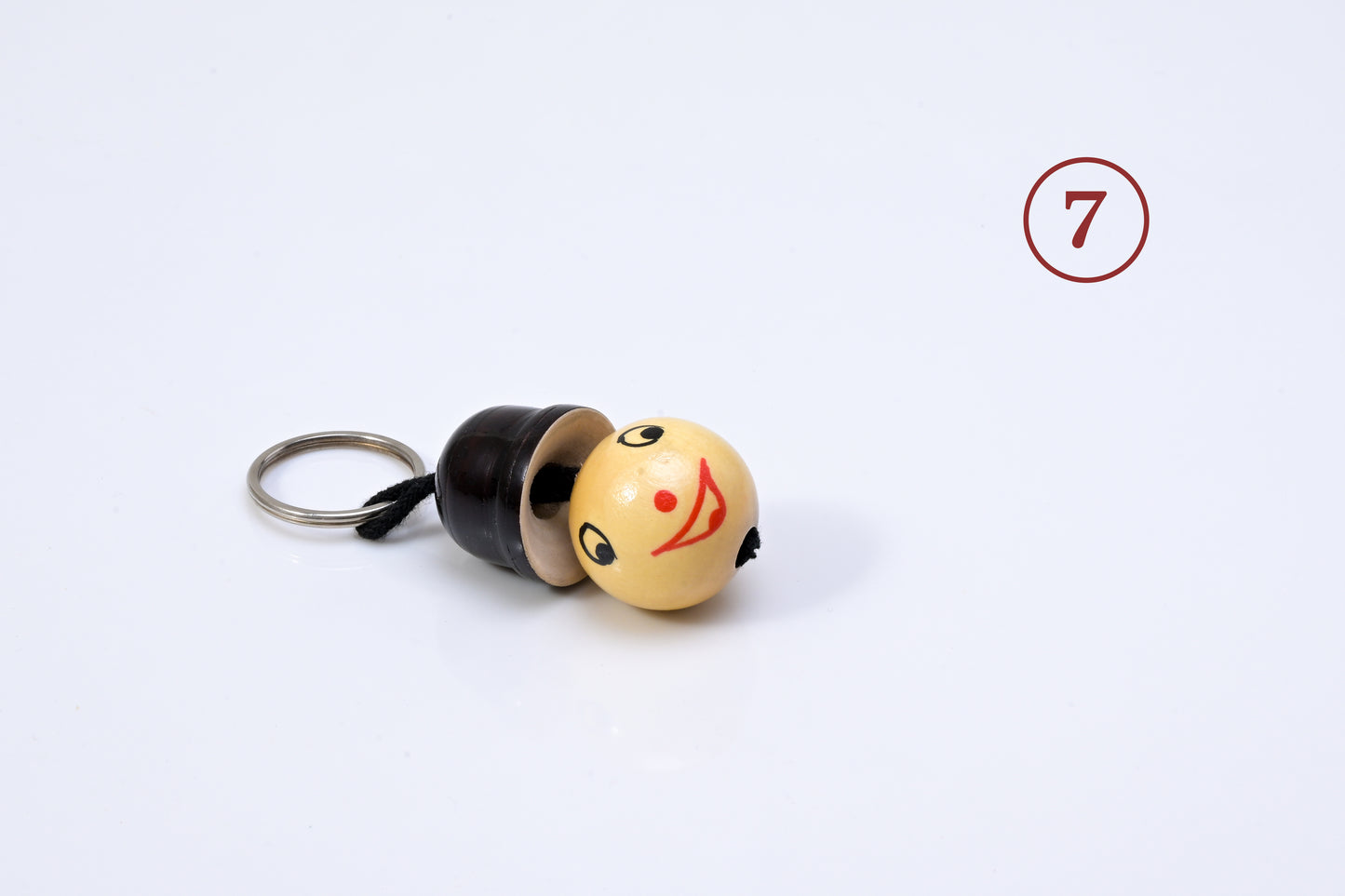 HITHA HANDCRAFTED WOODEN KEYCHAIN-MODERN MINIMAL STYLE