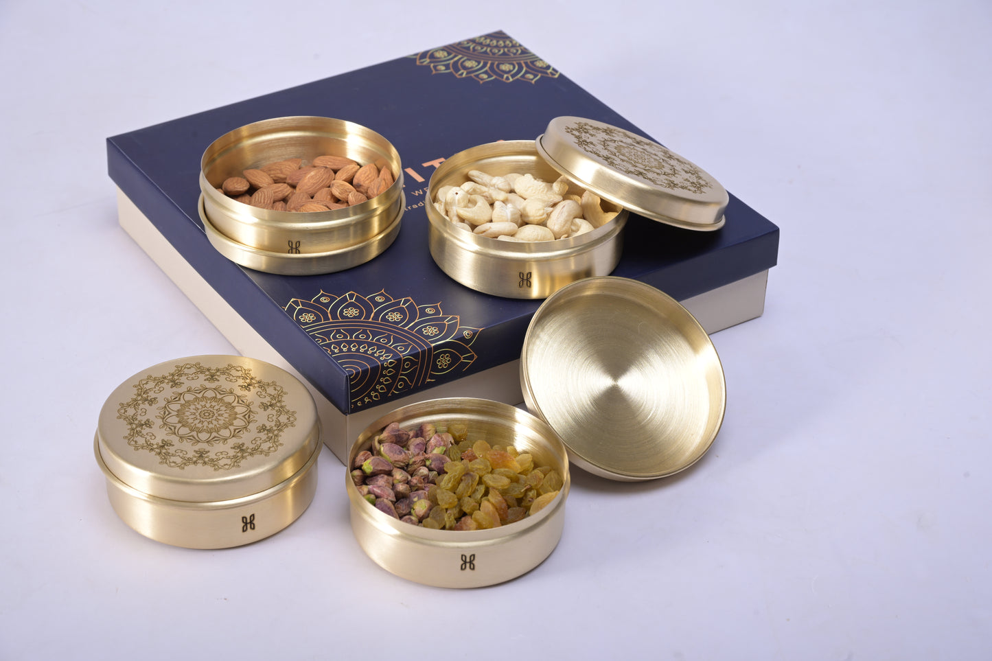 KAYRA SMALL ROUND STORAGE GIFT BOXES- SET OF 4