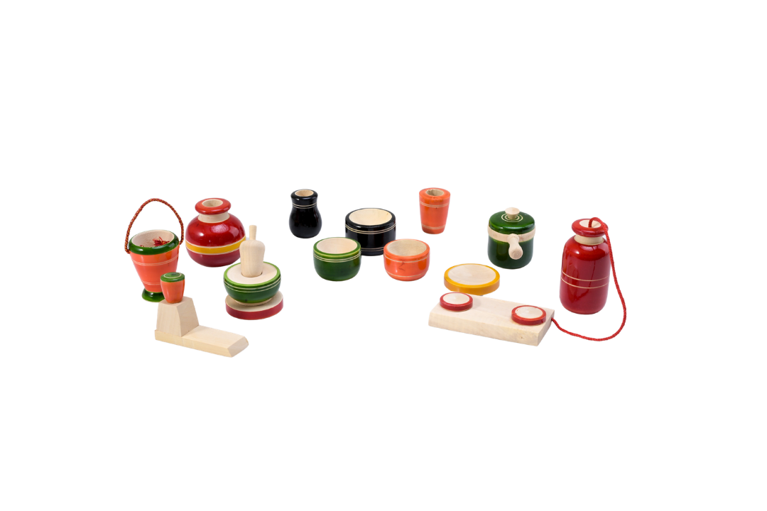 HITHA WOODEN KITCHEN PLAY SET- COOKING UP CREATIVITY, THE NATURAL WAY