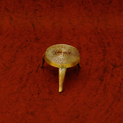 Brass Tripod  (Mukali)