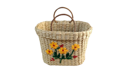 HITHA SEAGRASS HANDWOVEN -OVAL BAG WITH WOODEN HANDLES
