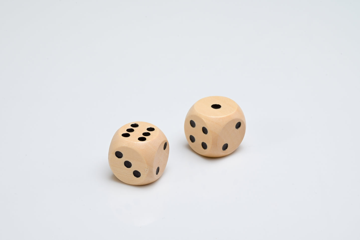 HITHA WOODEN  DICE