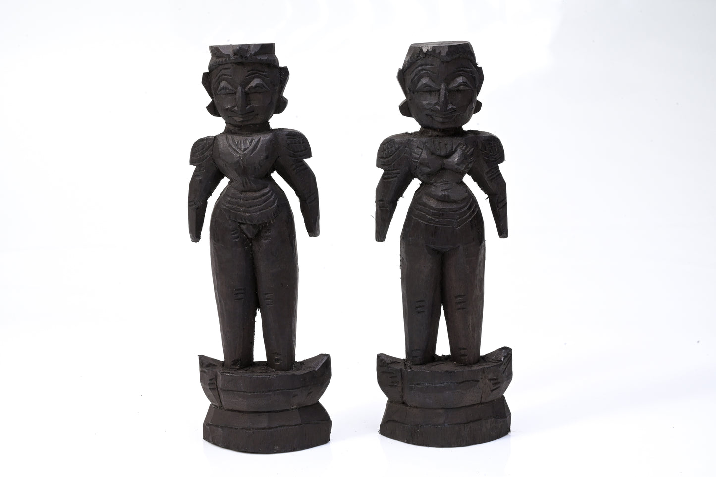 HITHA HANDCRAFTED WOODEN MARRAPACHI BOMMAI- THE ETERNAL COUPLE